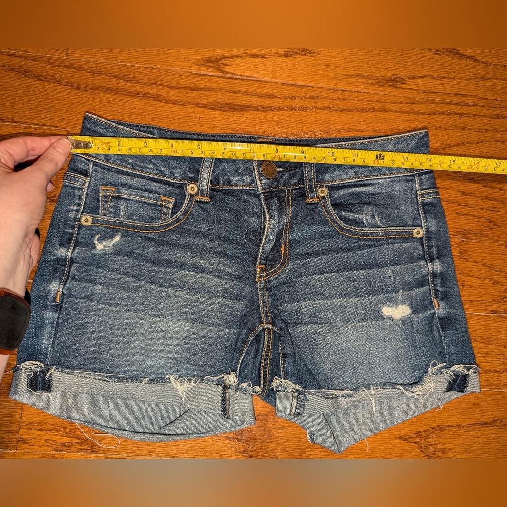 American Eagle jean shorts bundle - low rise - size 4 - Distressed - Picture 11 of 14